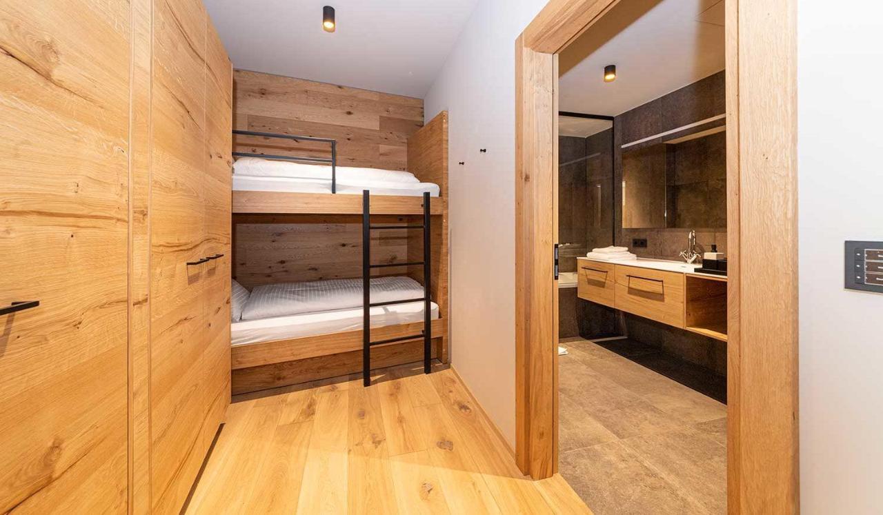 Alpinresortarlberg 1495 - Garni - Fruhstuck In Der Suite Шрёккен Экстерьер фото